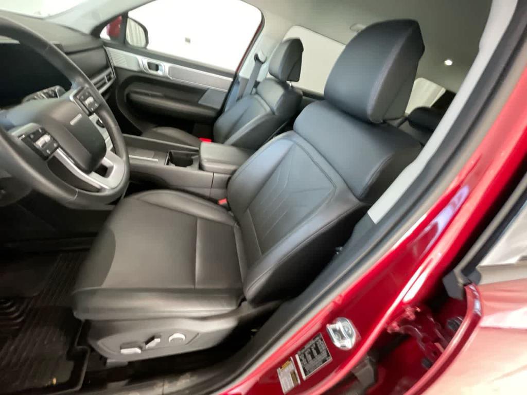 used 2024 Hyundai Santa Fe car, priced at $29,151