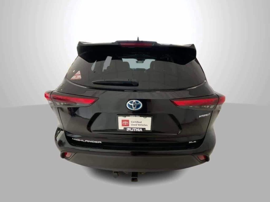 used 2021 Toyota Highlander Hybrid car, priced at $33,719