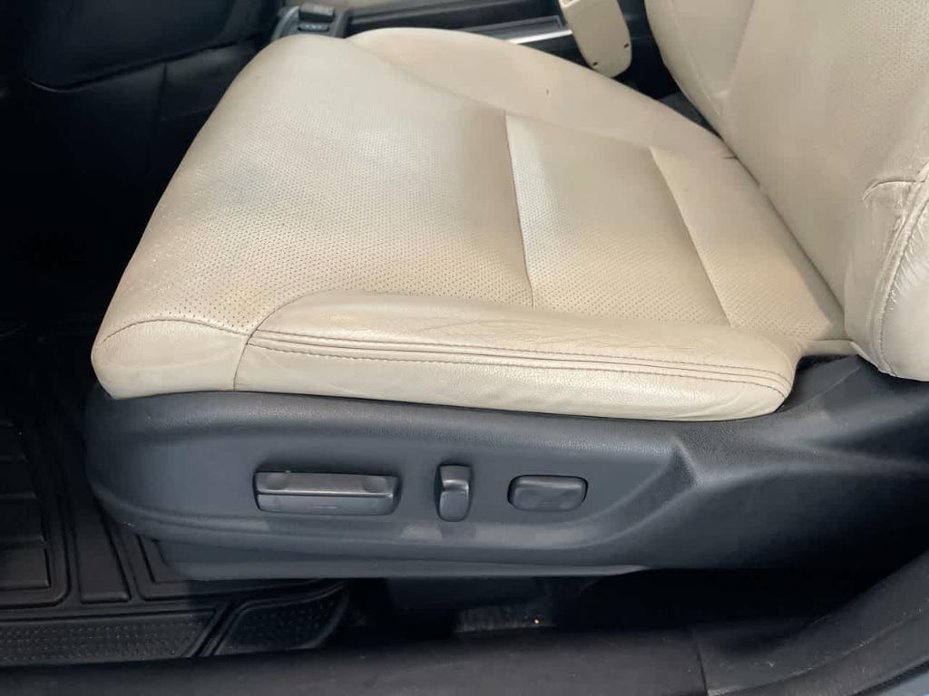 used 2015 Honda CR-V car, priced at $15,918
