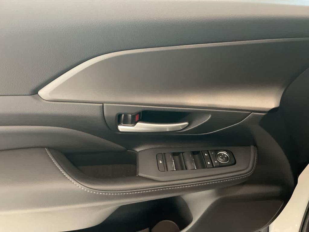 used 2025 Toyota Grand Highlander Hybrid car, priced at $52,989