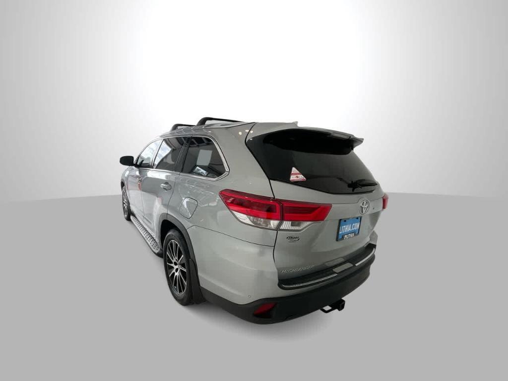 used 2019 Toyota Highlander car, priced at $26,588