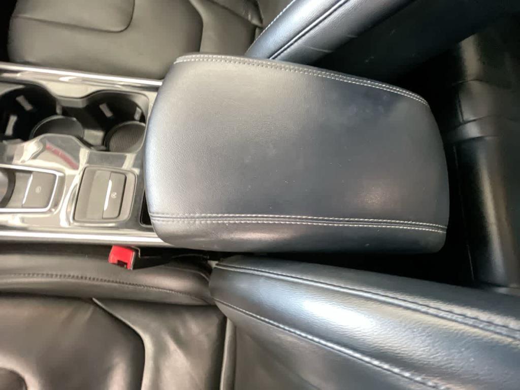 used 2019 Ford Edge car, priced at $18,725