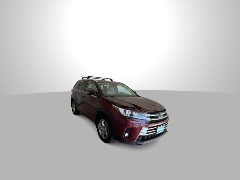 used 2018 Toyota Highlander car, priced at $21,423