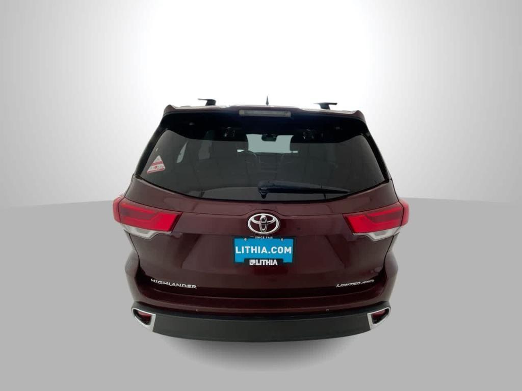 used 2018 Toyota Highlander car, priced at $21,423
