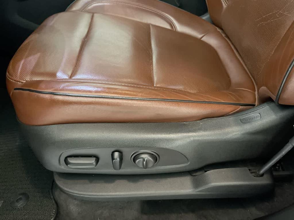 used 2019 Chevrolet Traverse car, priced at $23,399