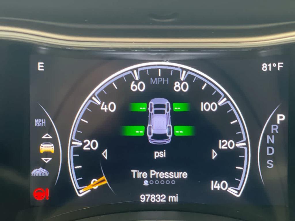 used 2015 Jeep Grand Cherokee car, priced at $15,336