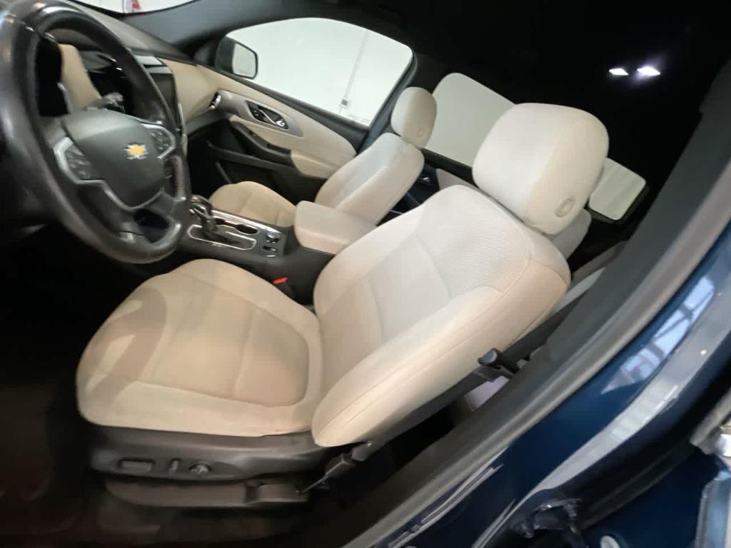used 2022 Chevrolet Traverse car, priced at $29,658