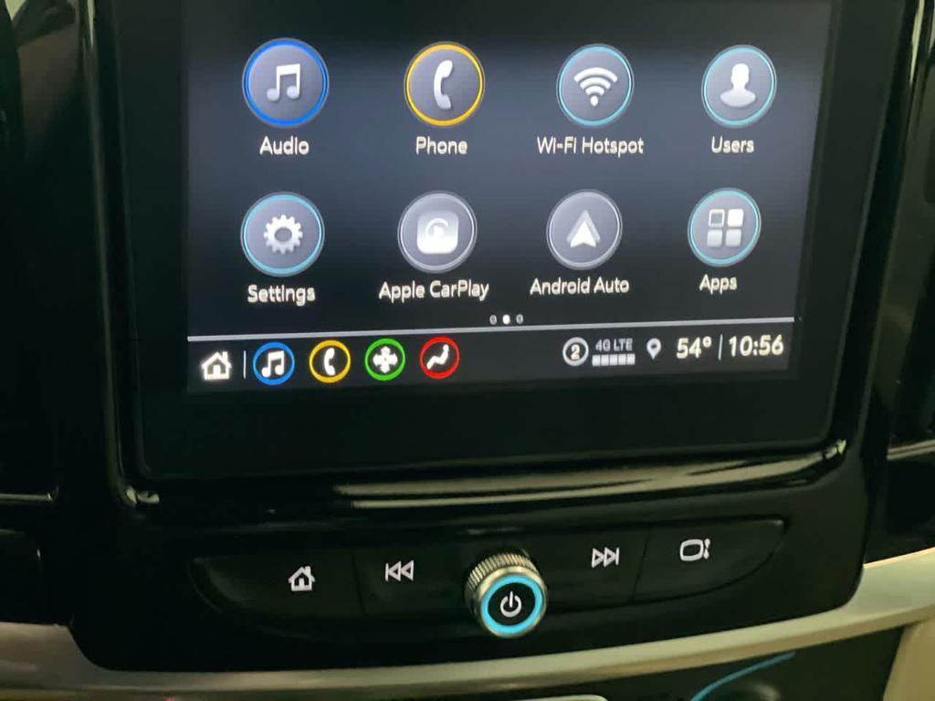 used 2022 Chevrolet Traverse car, priced at $29,658