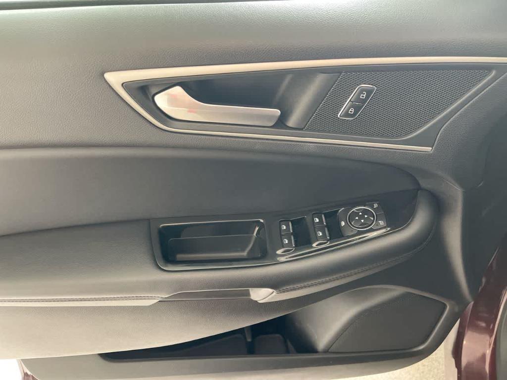 used 2018 Ford Edge car, priced at $15,157