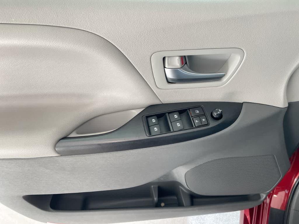 used 2020 Toyota Sienna car, priced at $34,100