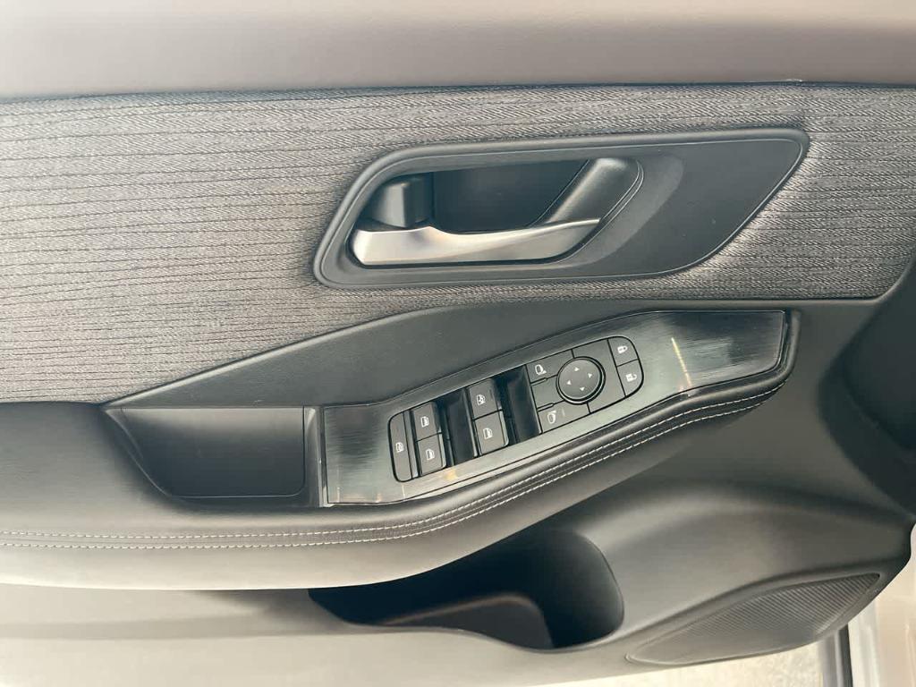 used 2023 Nissan Rogue car, priced at $24,166