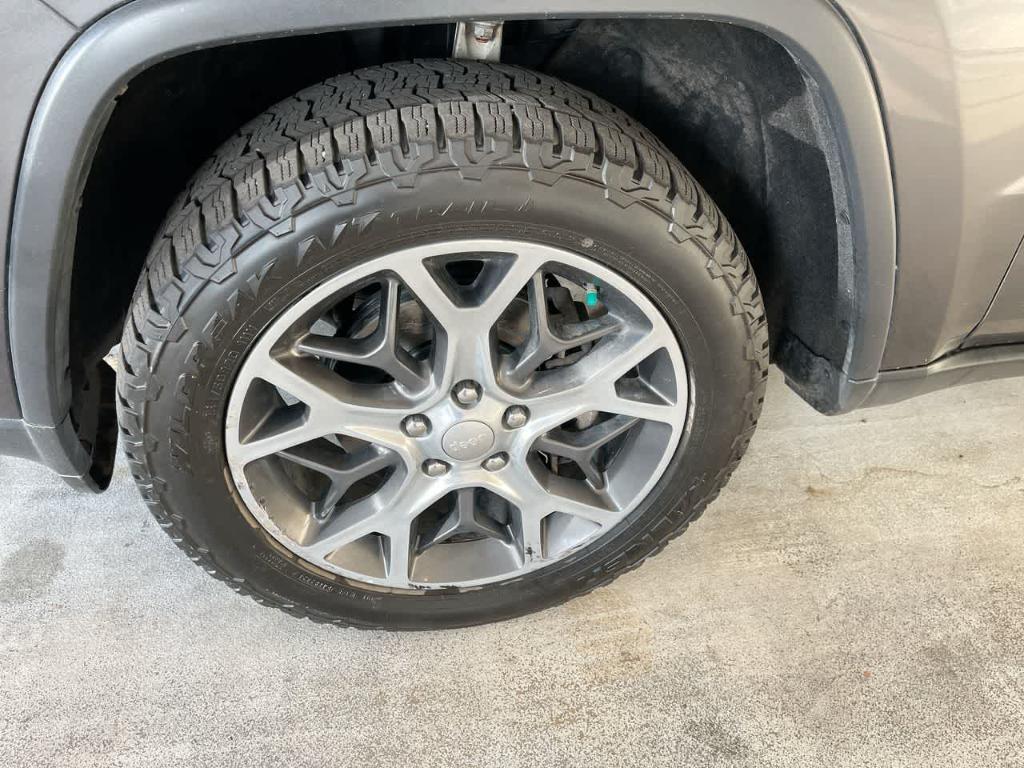 used 2019 Jeep Grand Cherokee car, priced at $20,605