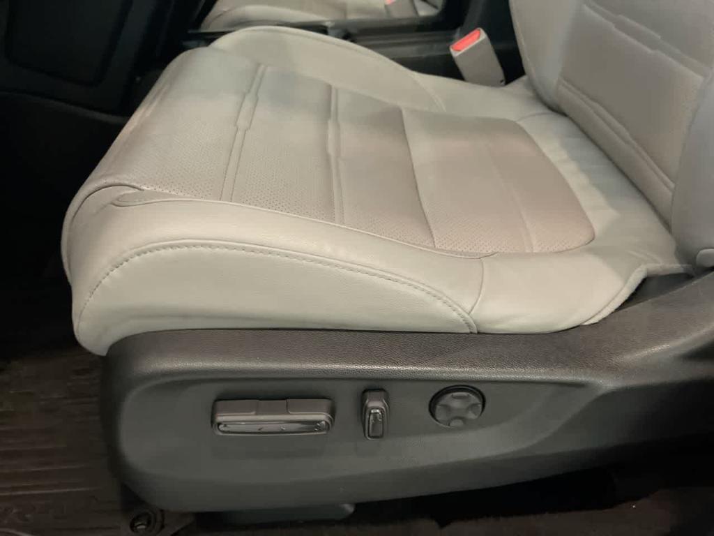 used 2019 Honda CR-V car, priced at $23,833