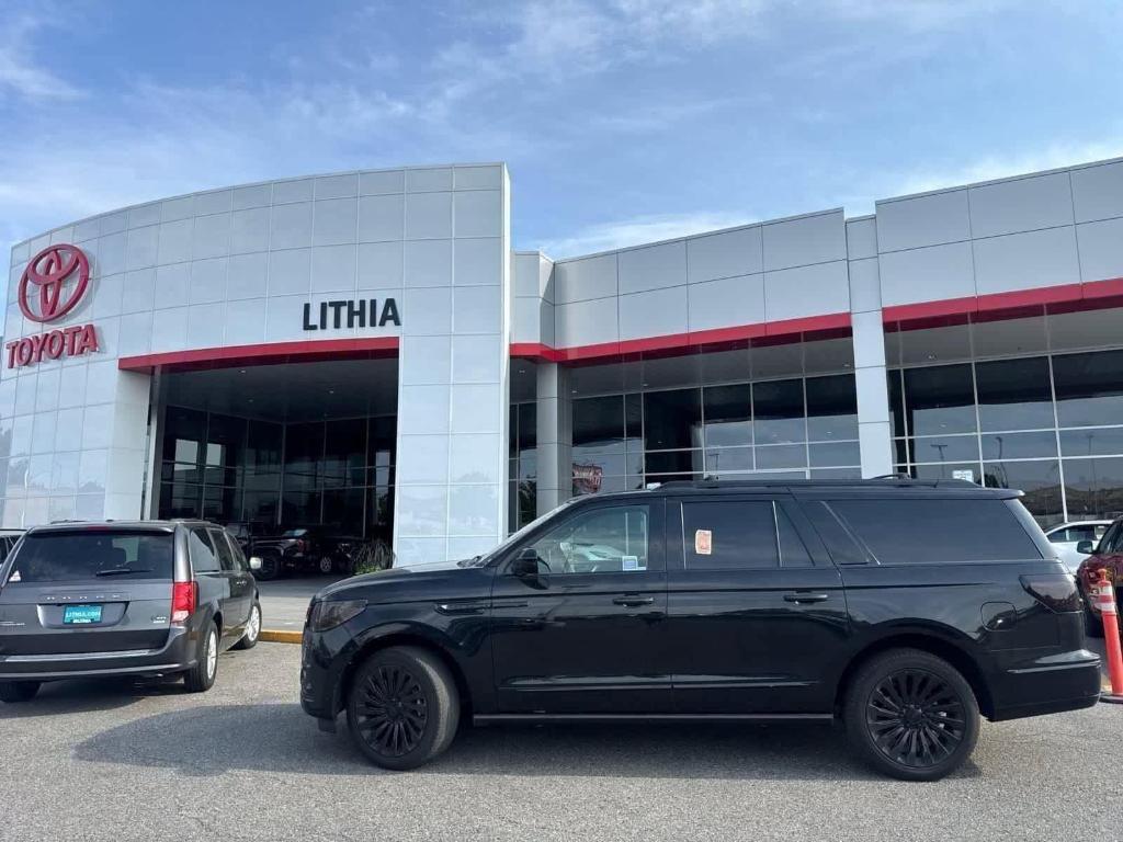 used 2019 Lincoln Navigator L car, priced at $36,441