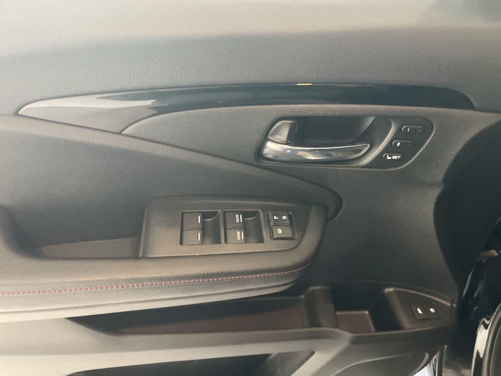 used 2022 Honda Pilot car, priced at $26,496