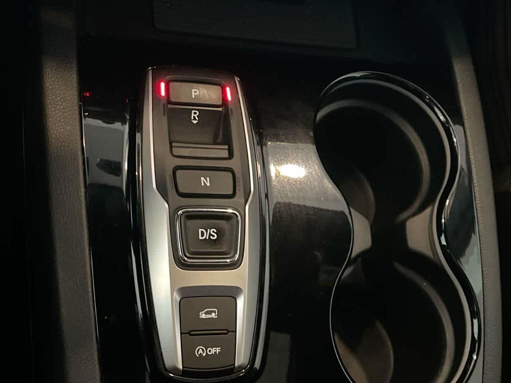 used 2022 Honda Pilot car, priced at $26,496