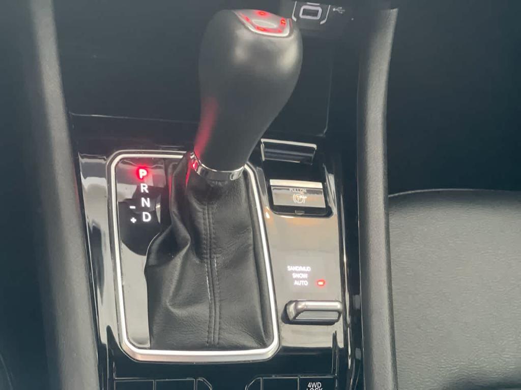 used 2024 Jeep Compass car, priced at $23,684