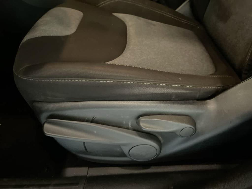 used 2017 Jeep Cherokee car, priced at $13,662