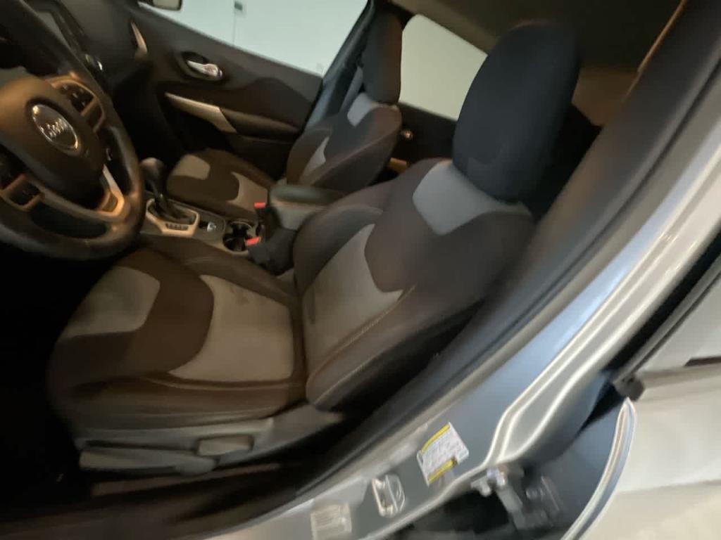 used 2017 Jeep Cherokee car, priced at $13,662