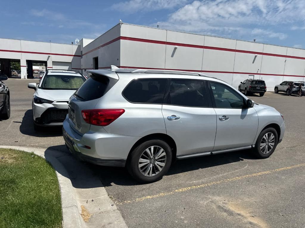 used 2020 Nissan Pathfinder car, priced at $19,631