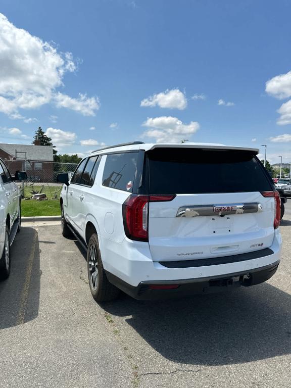 used 2021 GMC Yukon XL car, priced at $48,925
