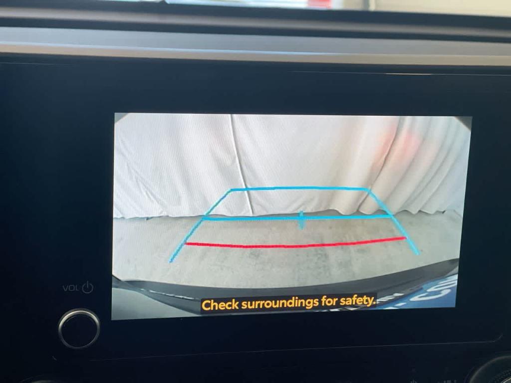 used 2023 Toyota Highlander car, priced at $36,027