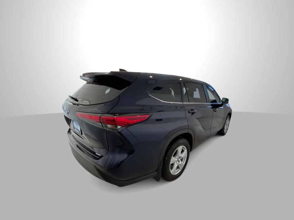 used 2023 Toyota Highlander car, priced at $36,027