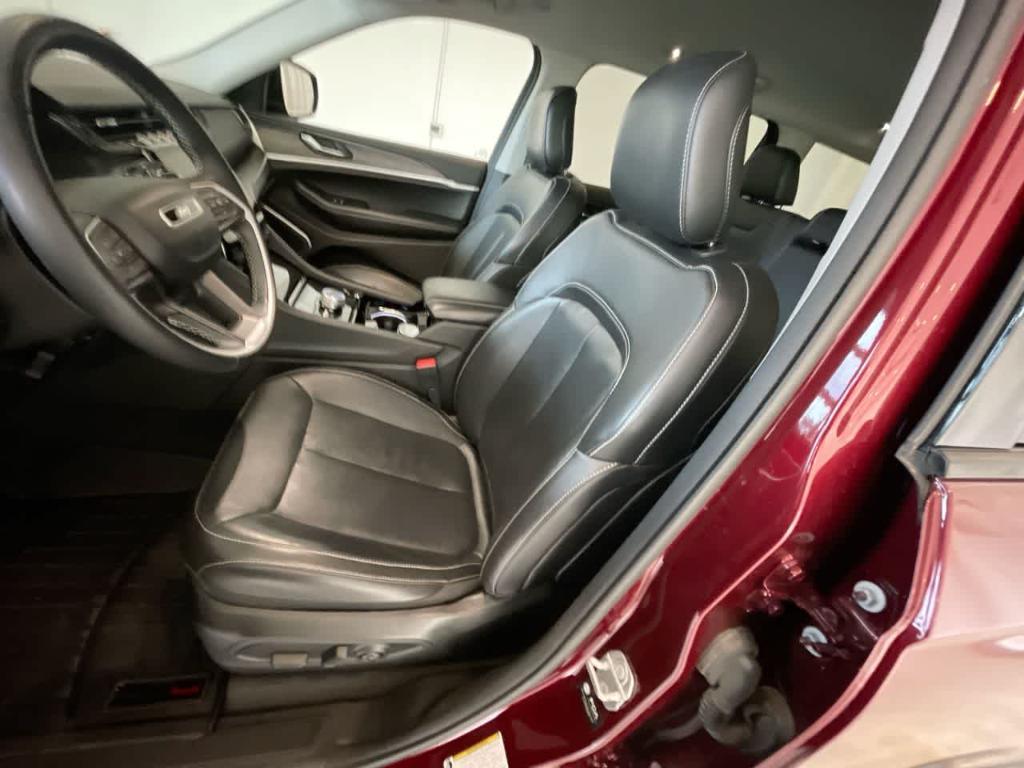 used 2021 Jeep Grand Cherokee L car, priced at $30,643