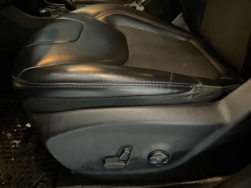 used 2019 Jeep Cherokee car, priced at $15,418