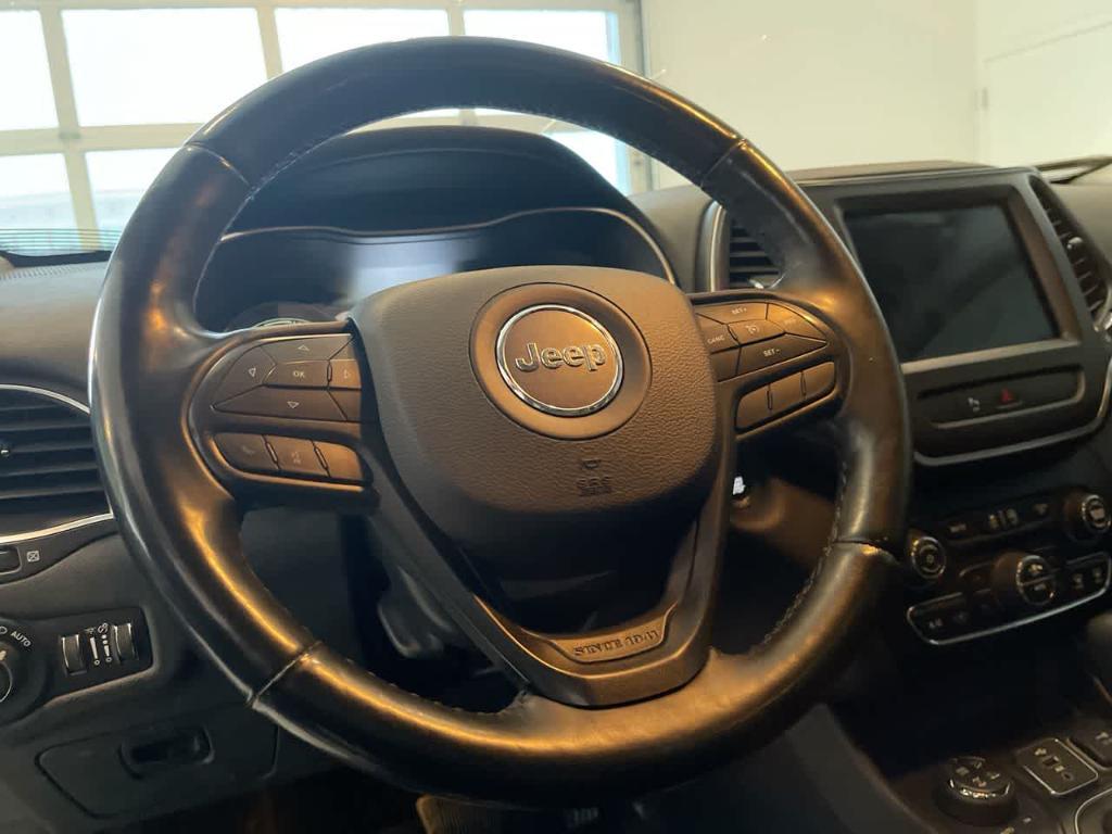 used 2019 Jeep Cherokee car, priced at $15,418
