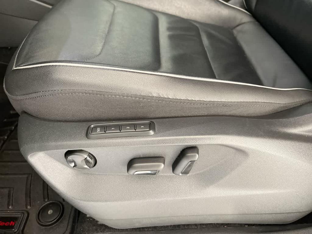 used 2020 Volkswagen Tiguan car, priced at $24,786