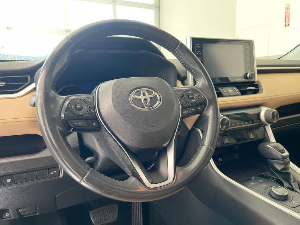 used 2019 Toyota RAV4 Hybrid car, priced at $27,539