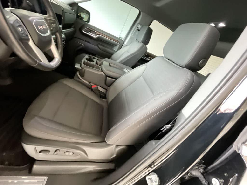 used 2022 GMC Sierra 1500 car, priced at $36,364