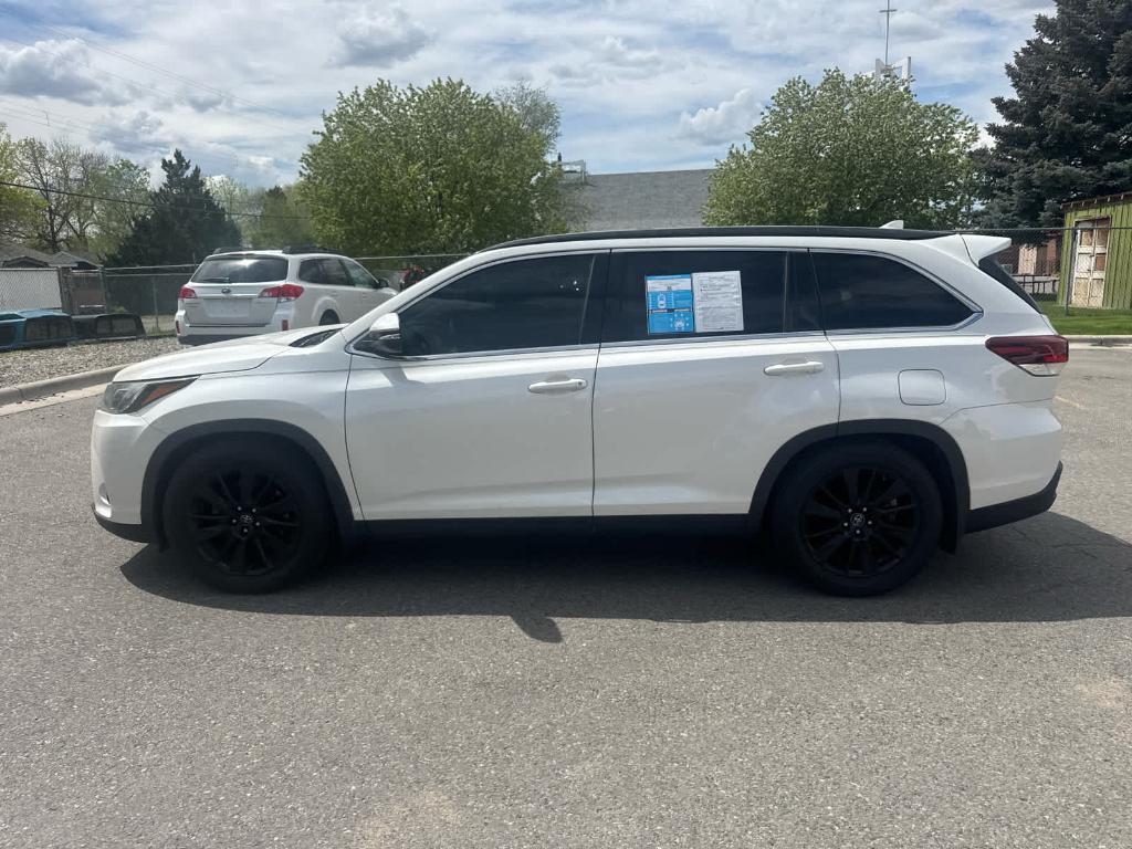 used 2019 Toyota Highlander car, priced at $31,287