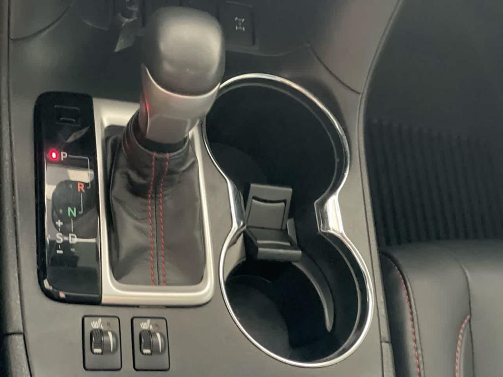 used 2019 Toyota Highlander car, priced at $29,381