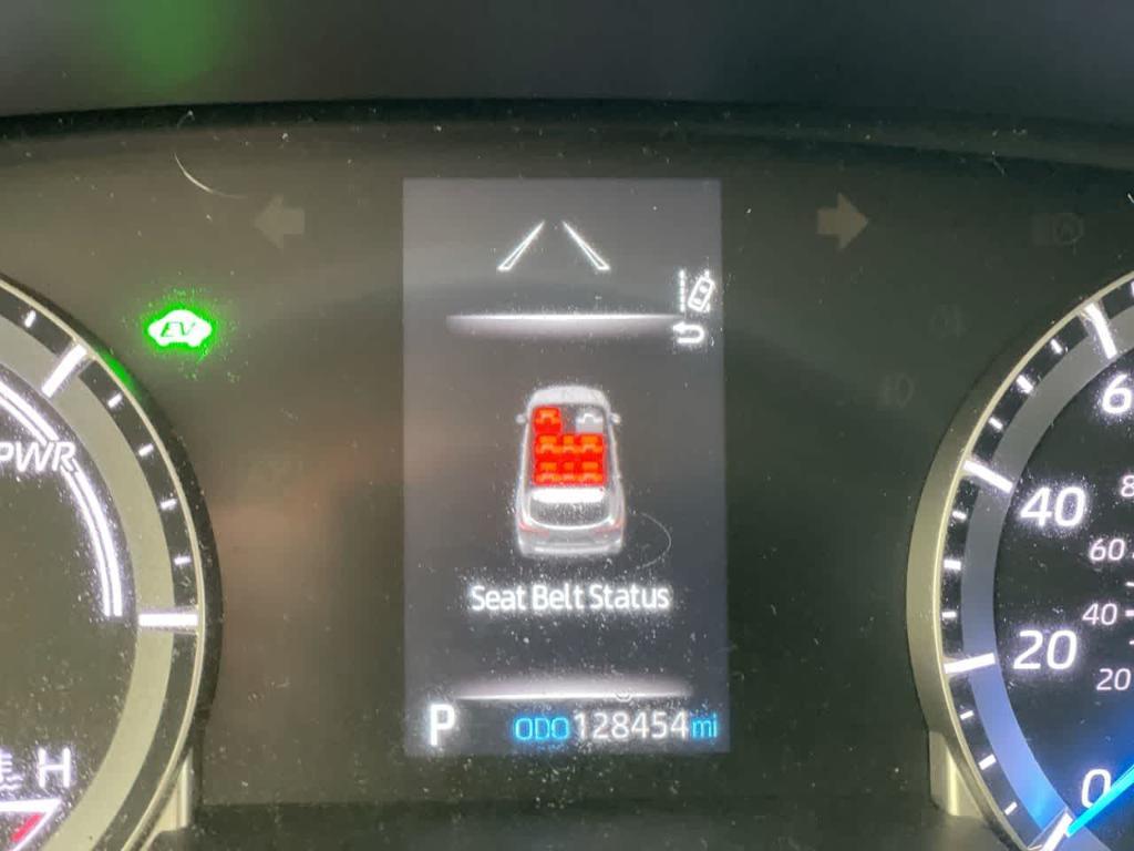 used 2022 Toyota Highlander Hybrid car, priced at $29,662