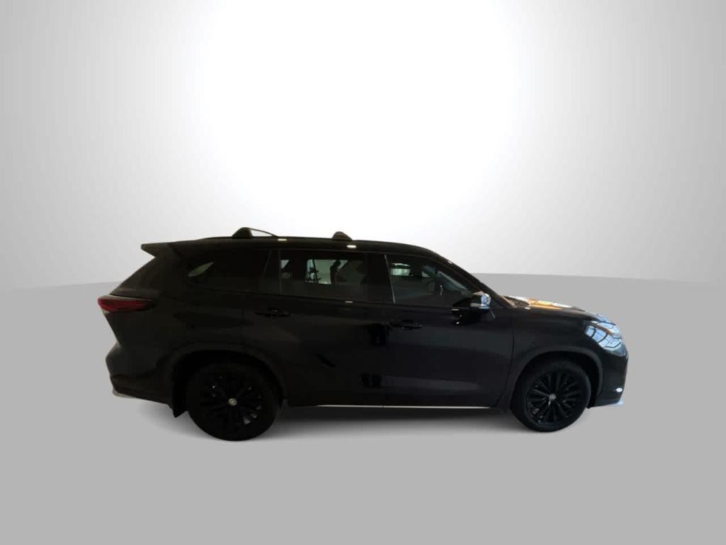 used 2024 Toyota Highlander car, priced at $44,932