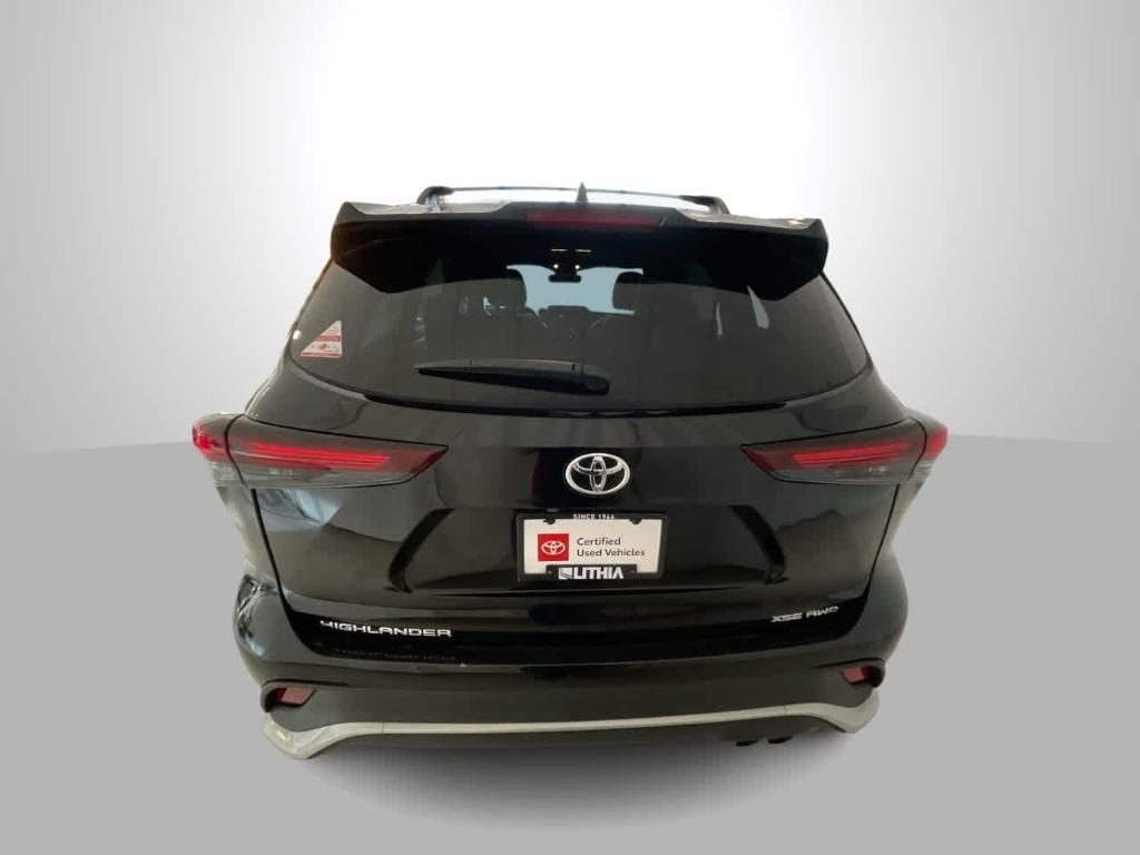 used 2024 Toyota Highlander car, priced at $44,932