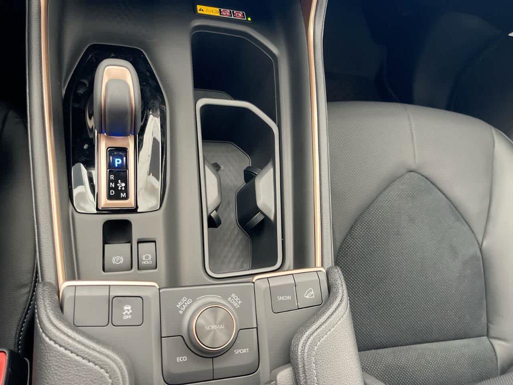 new 2025 Toyota Grand Highlander Hybrid car, priced at $62,611