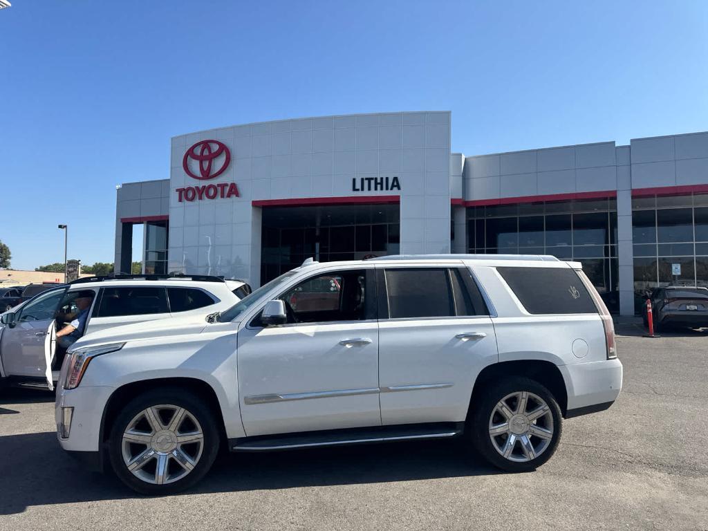 used 2020 Cadillac Escalade car, priced at $37,433