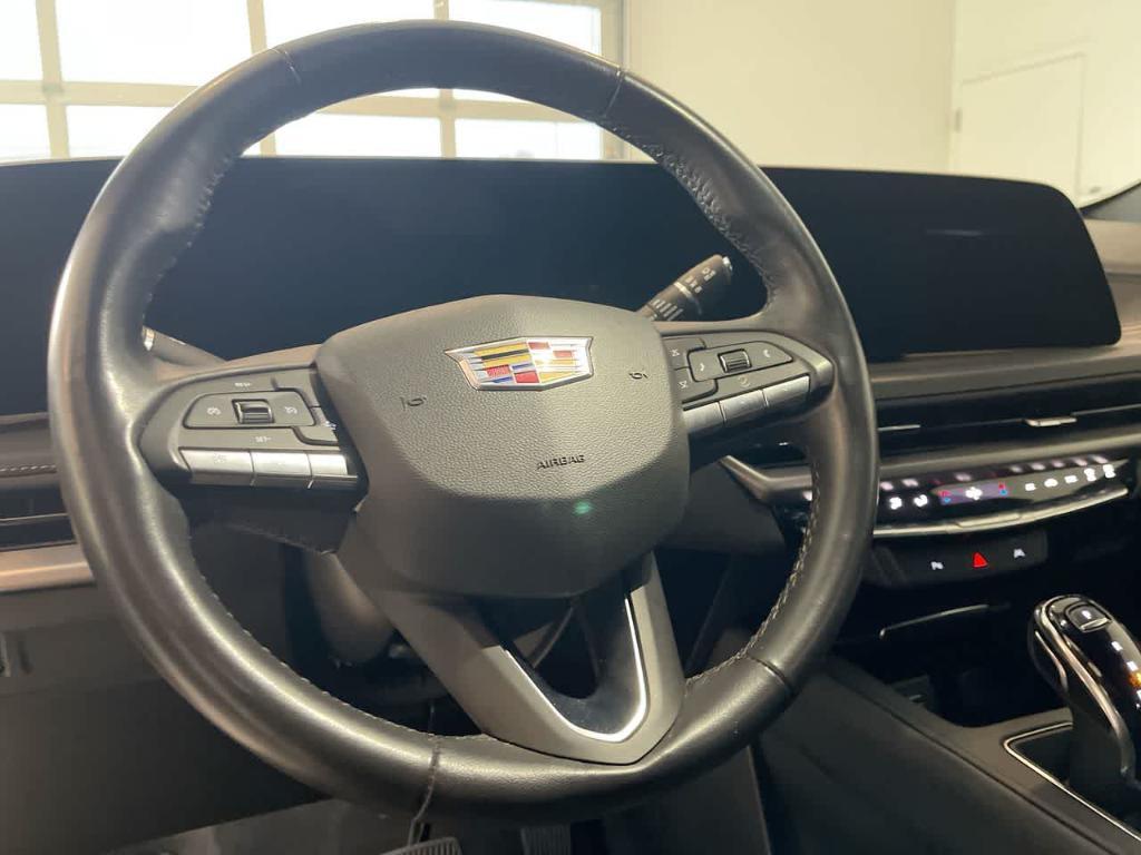 used 2024 Cadillac XT4 car, priced at $30,254