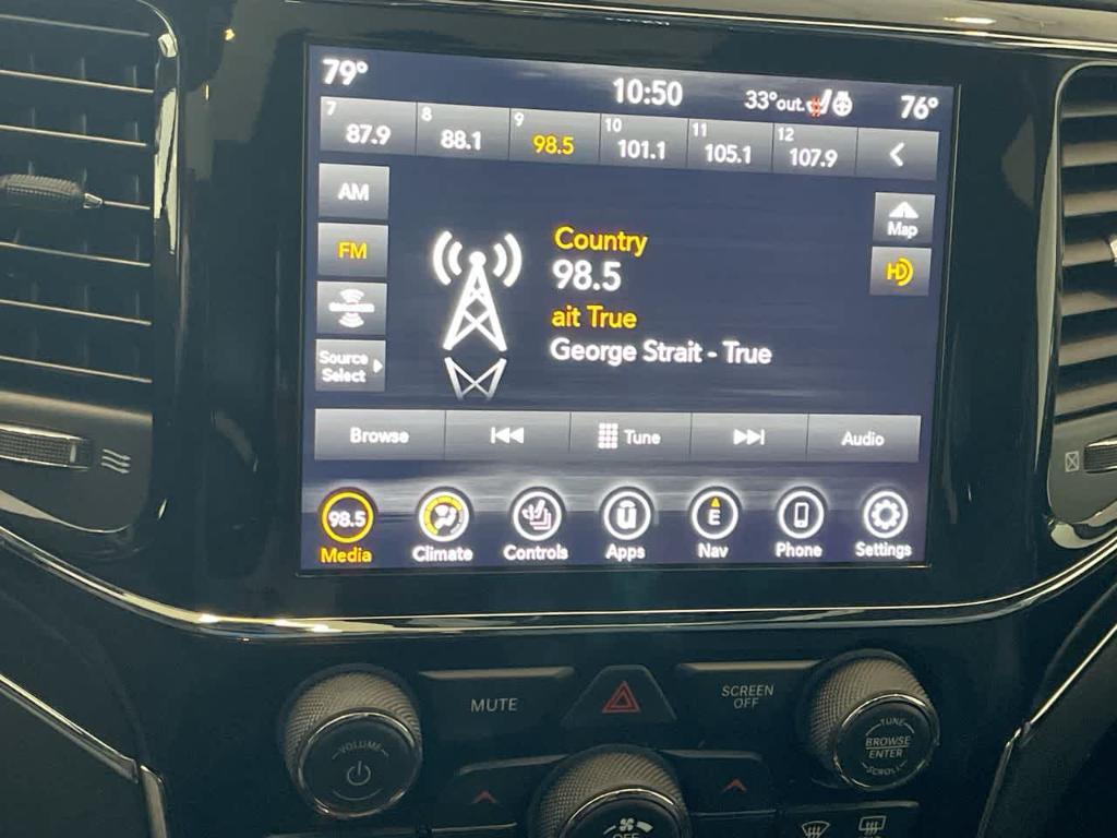 used 2021 Jeep Grand Cherokee car, priced at $22,983