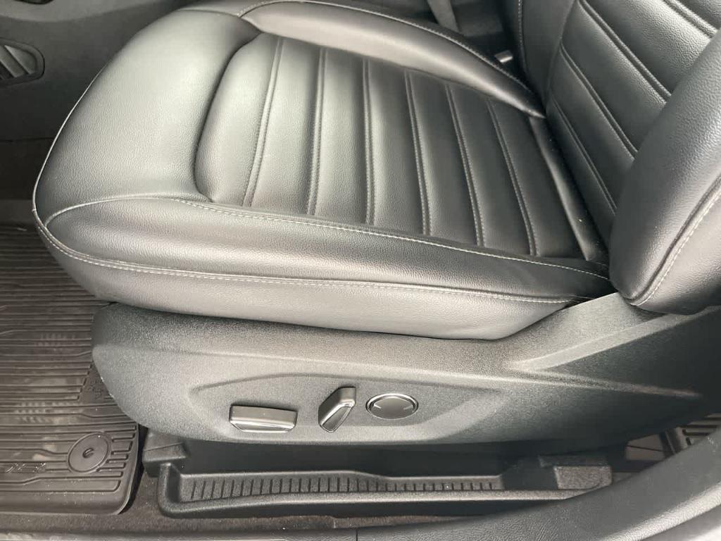used 2019 Ford Edge car, priced at $15,101