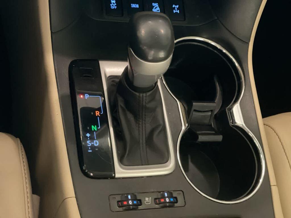 used 2017 Toyota Highlander car, priced at $24,124