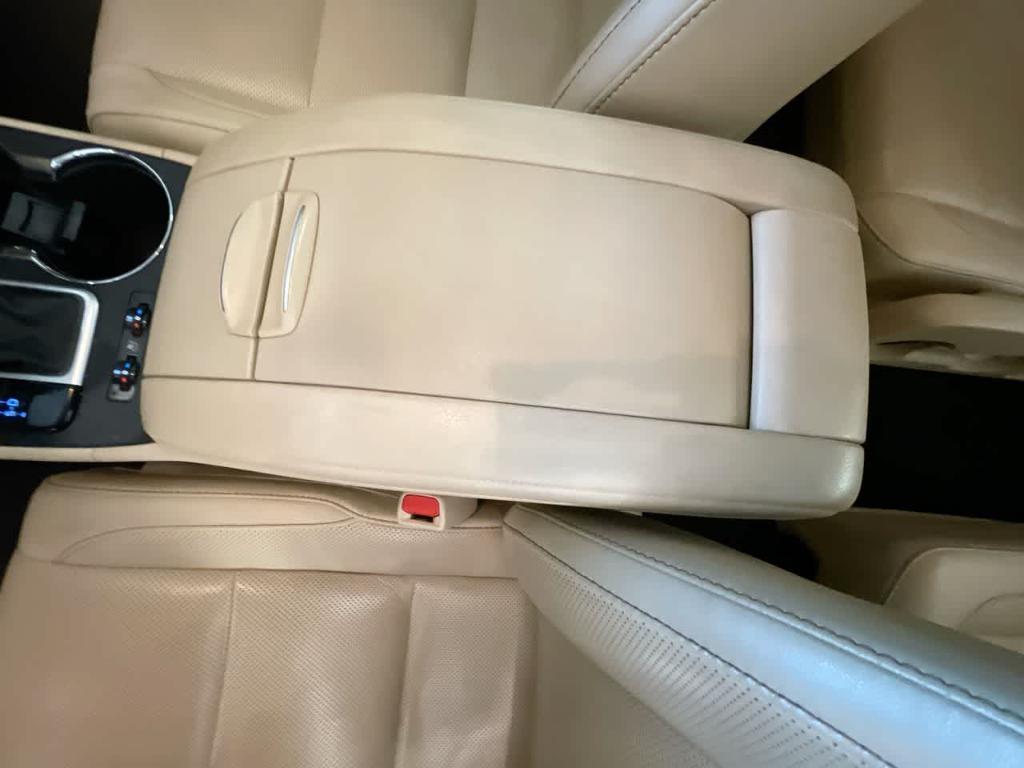 used 2017 Toyota Highlander car, priced at $24,124