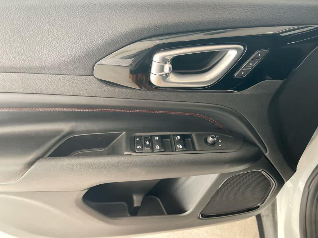 used 2022 Jeep Compass car, priced at $20,957