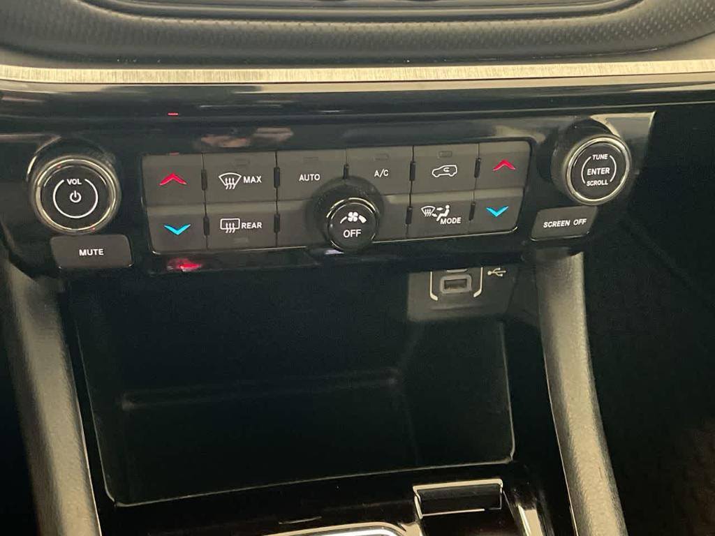 used 2022 Jeep Compass car, priced at $20,957