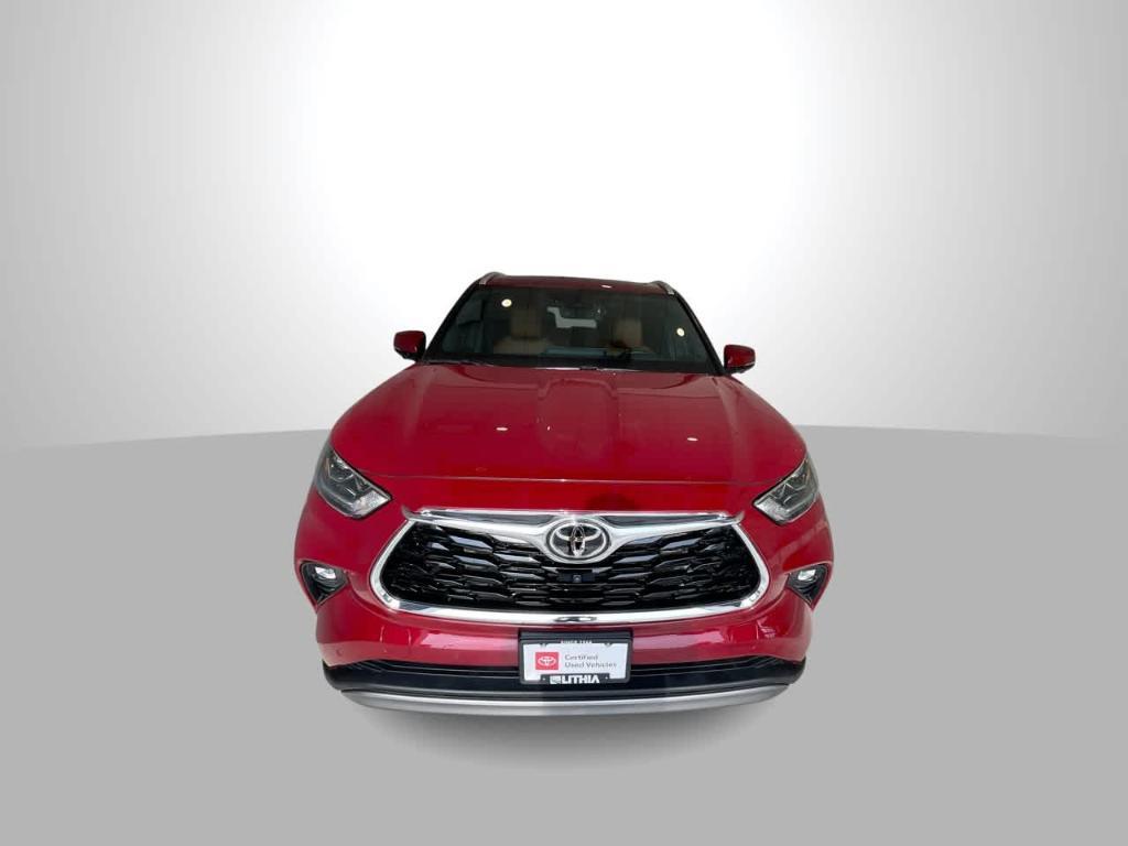 used 2023 Toyota Highlander car, priced at $45,523