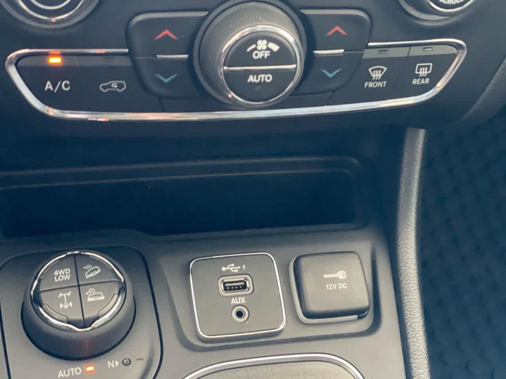 used 2020 Jeep Cherokee car, priced at $22,111