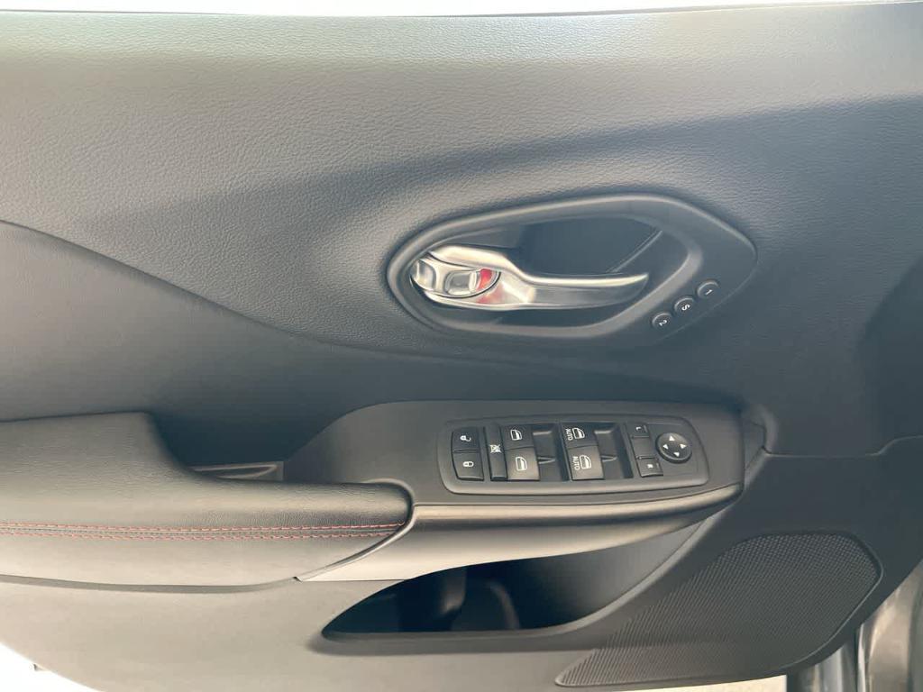 used 2020 Jeep Cherokee car, priced at $22,111